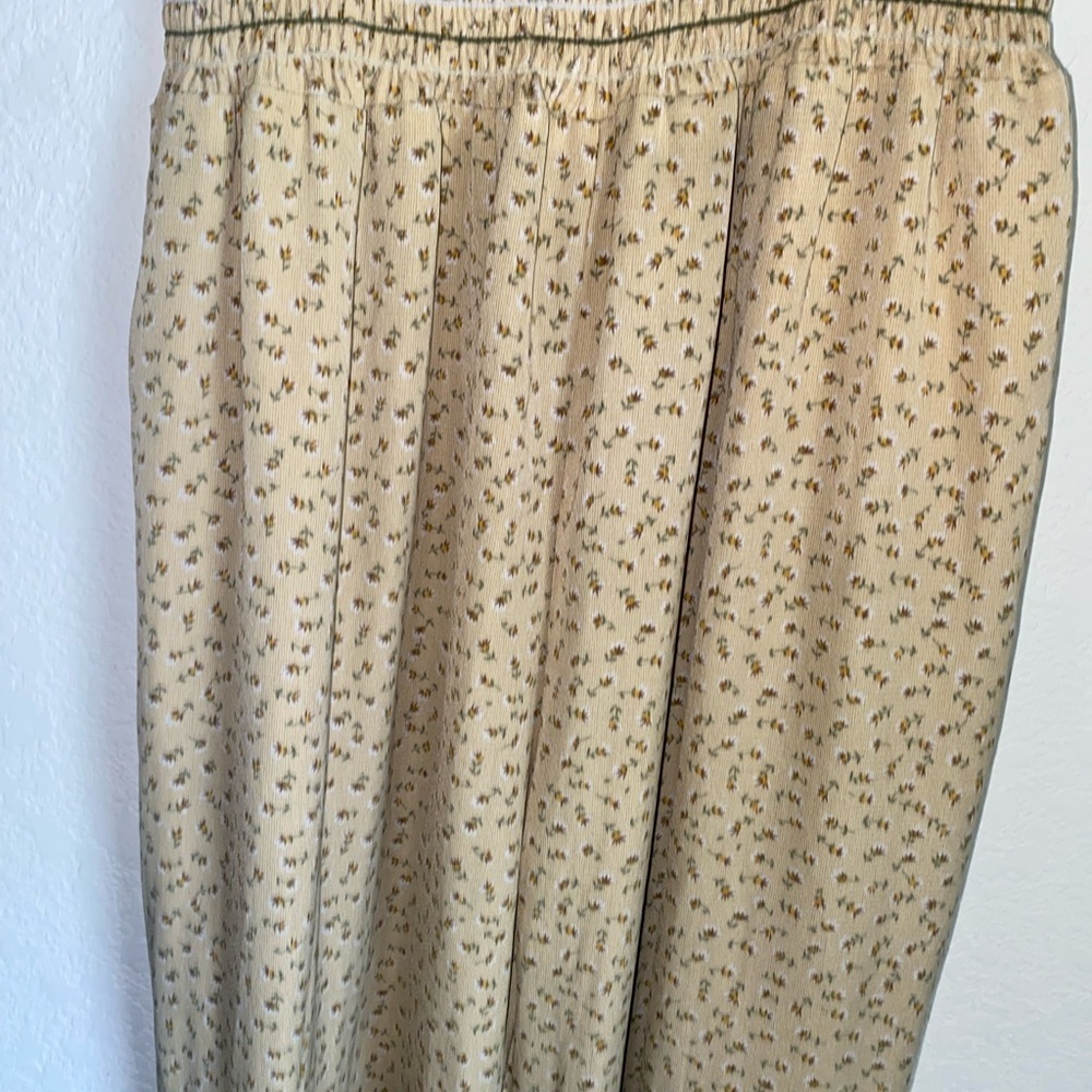 Storia Smocked Boho Hippie Ruffle-Hem Bell Bottom Floral Jumpsuit Mustard M - Picture 9 of 16